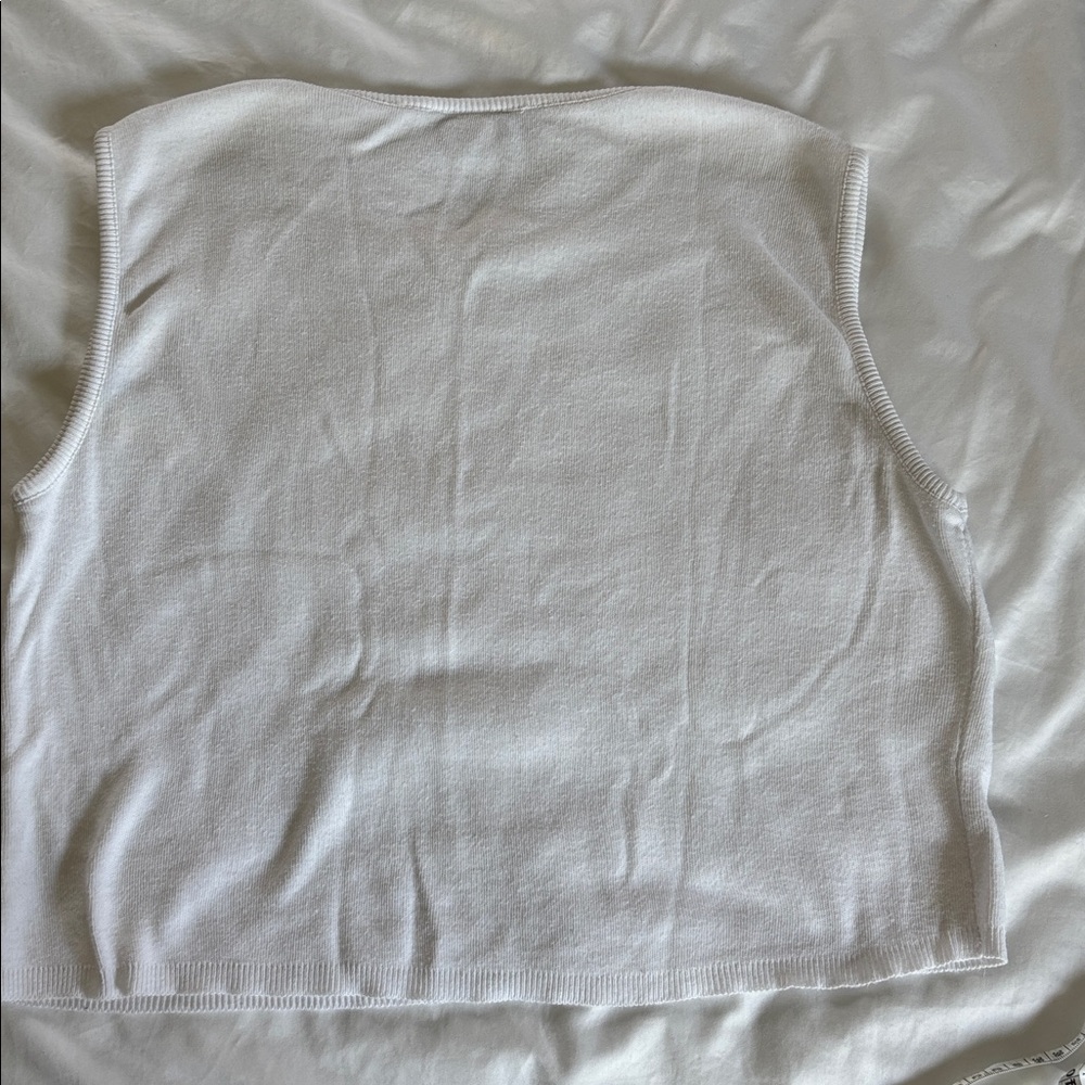 Raquel Allegra Soft White Sleeveless Knit Shell - Picture 4 of 6